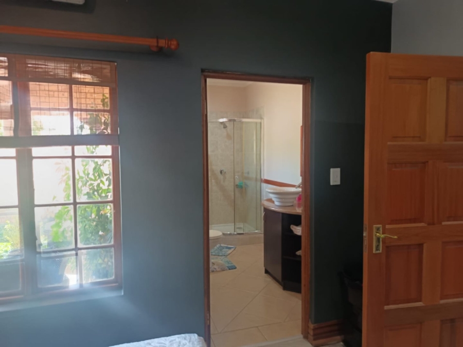 4 Bedroom Property for Sale in Hillcrest Northern Cape